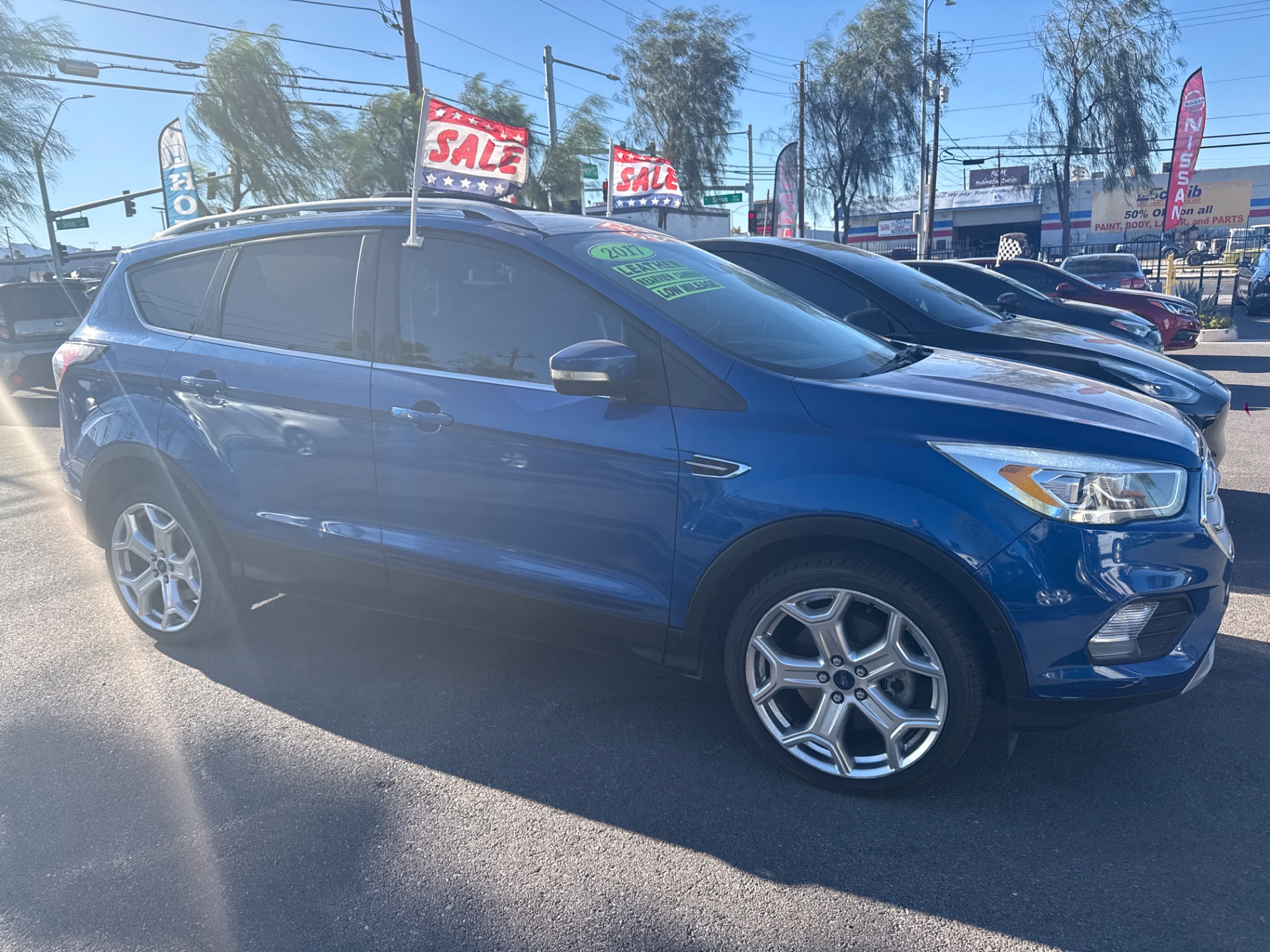 2017 Ford Escape Titanium thumbnail 2