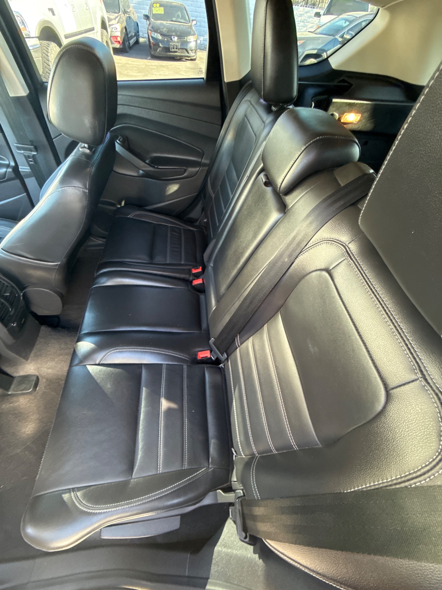 2017 Ford Escape Titanium thumbnail 6